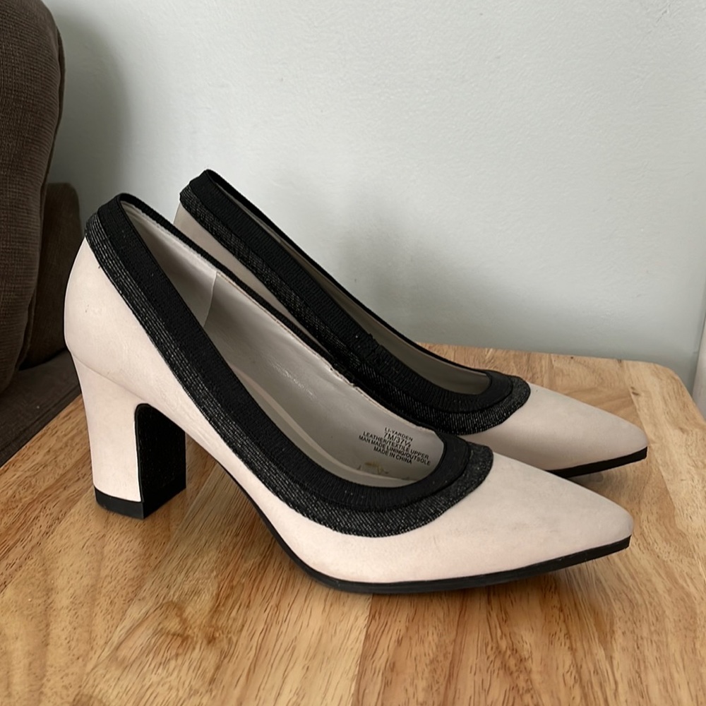 Lori Goldstein Yarden block heel pump 7